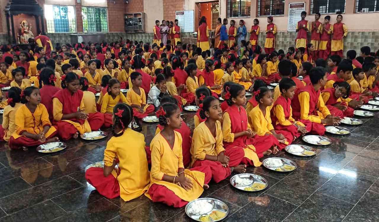 Paropakar 2026 in Hyderabad to raise funds for education through art