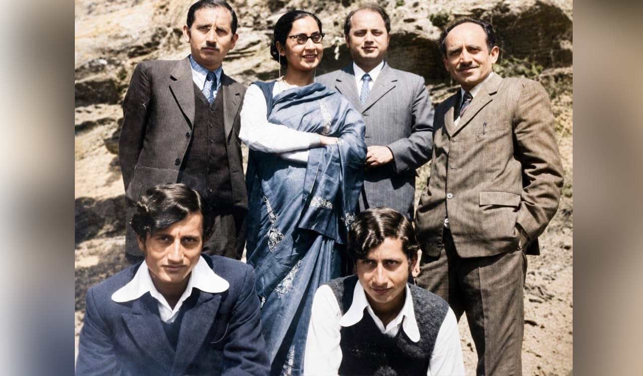 Anupam Kher shares rare 55-year-old family photograph from Shimla