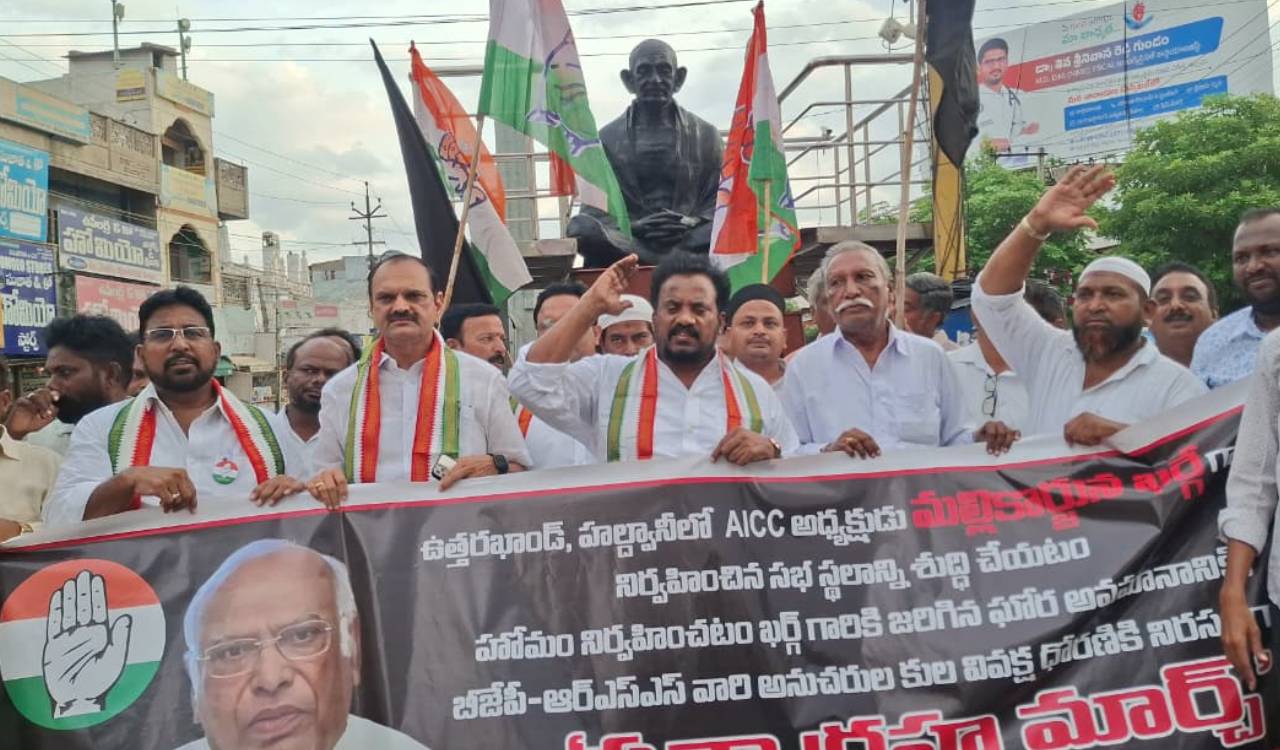 Uttarakhand venue ‘purification’: AP Congress burns RSS effigies over Kharge ‘humiliation’
