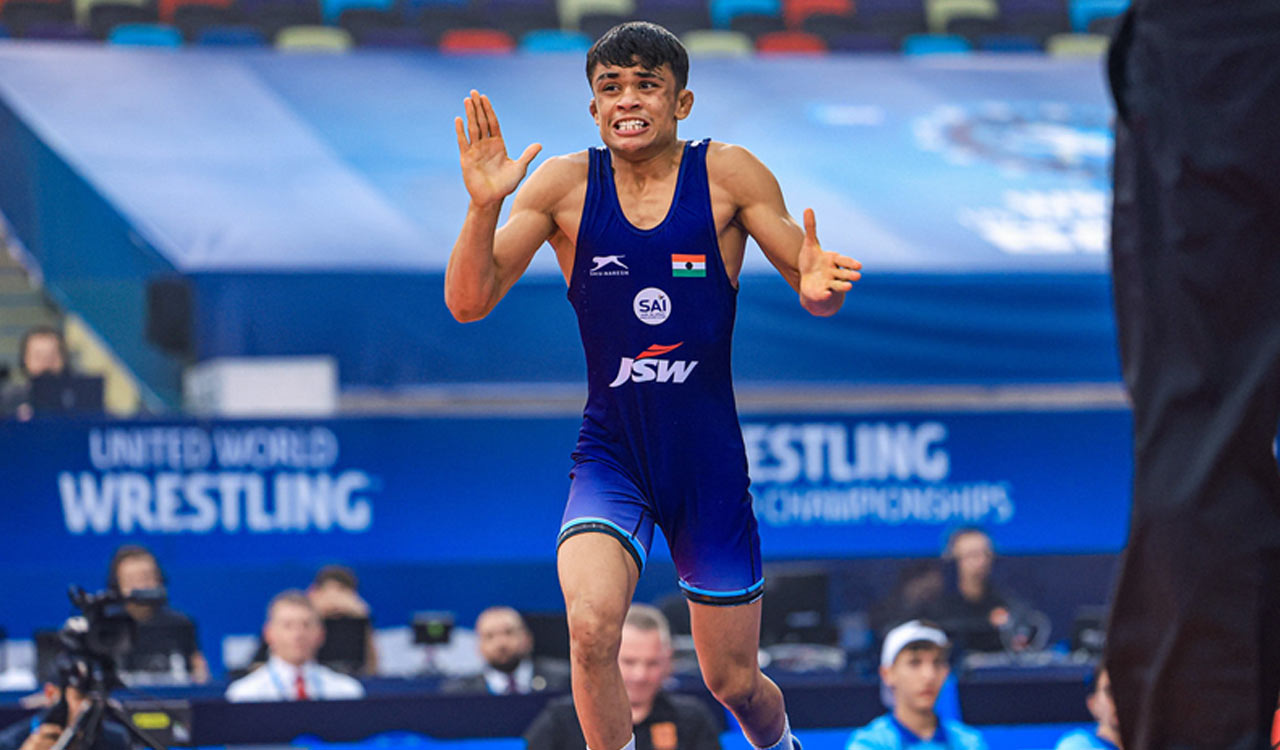 Aaryan wins silver as India opens freestyle medal account at U17 Worlds