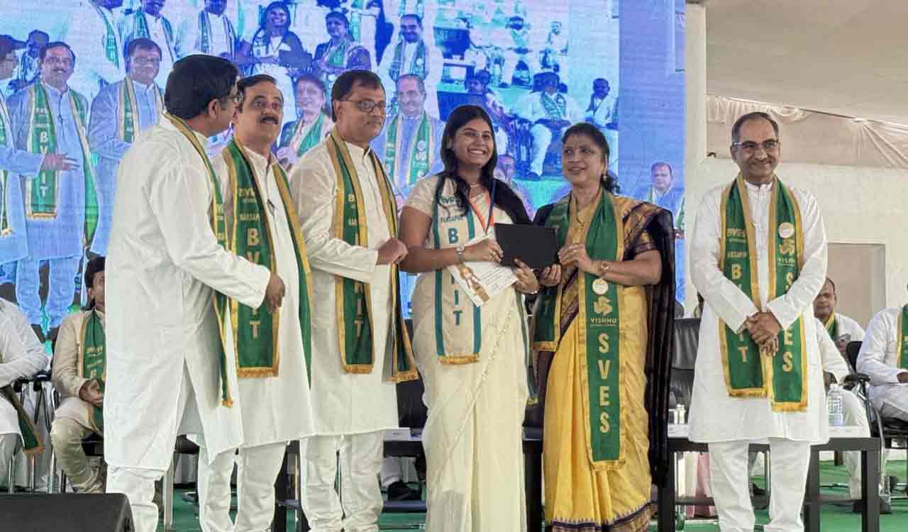 Pursue goals with committment, discipline: JNTUH Registrar Prof Jayalakshmi