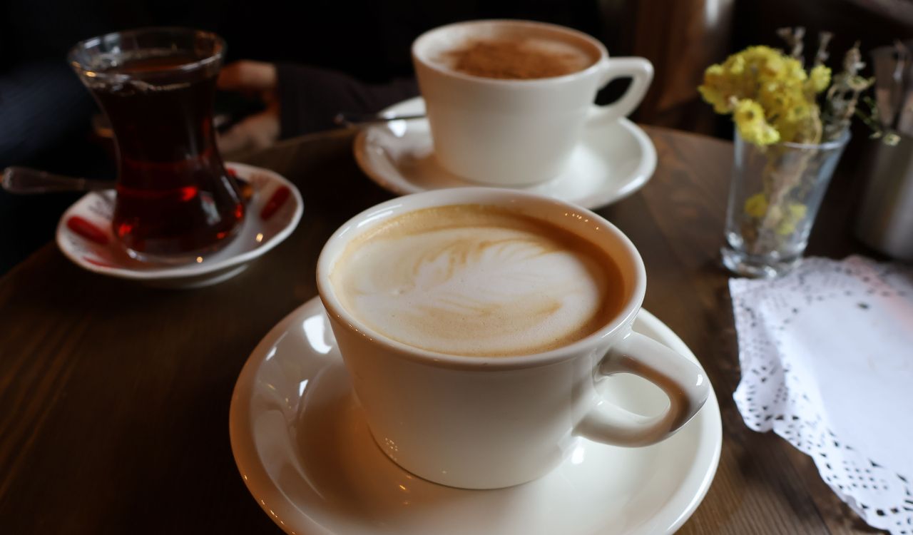 Coffee or tea: Which drink boosts productivity better?