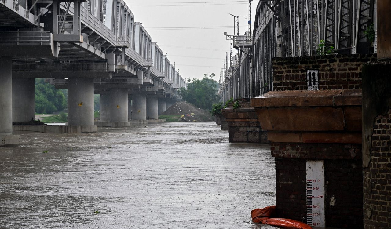 Heavy rain triggers waterlogging, traffic chaos in Delhi-NCR; flights diverted