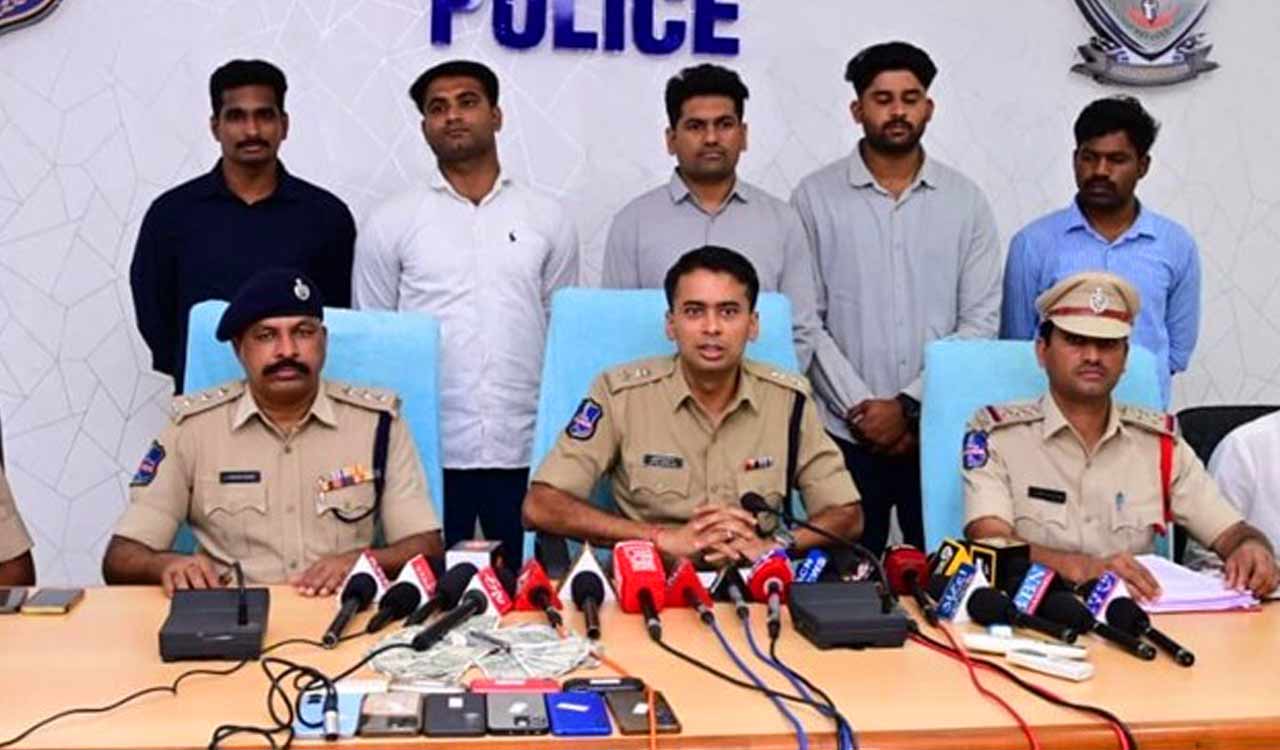 Adilabad: Five held for duping man of Rs 3.78 lakh in fake fertiliser franchise scam