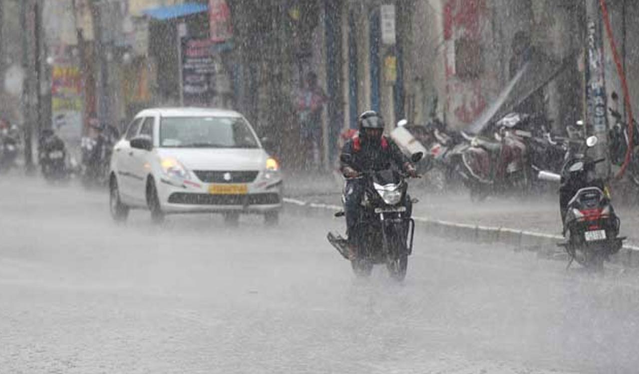 Hyderabad roads waterlogged after heavy afternoon downpour