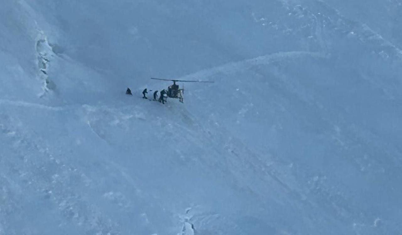 Indian Army Aviation pilots pull off daring rescue at 18,600 ft near Nun Kun