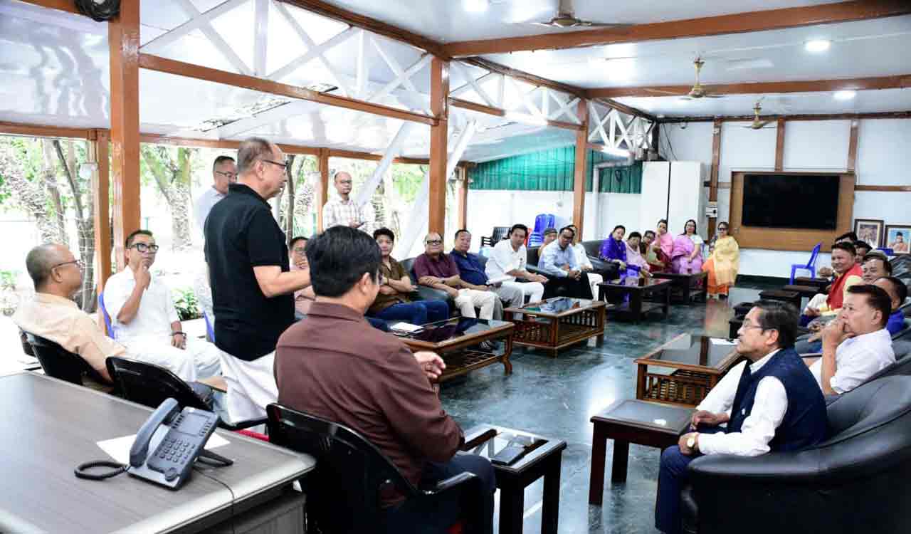 Manipur CM urges Meiteis to help end prolonged ethnic crisis