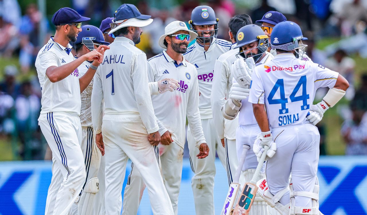 Sri Lanka reach 229/6 after follow-on as Sooriyabandara hits 92