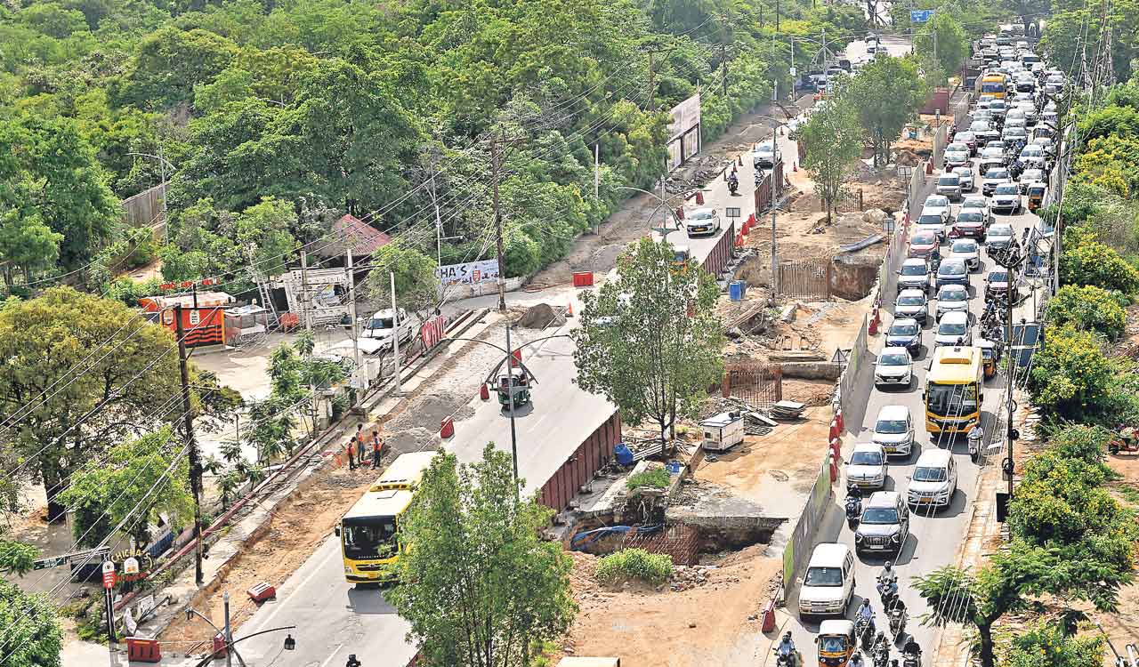 Commuters find KBR Park one-way loop less stressful