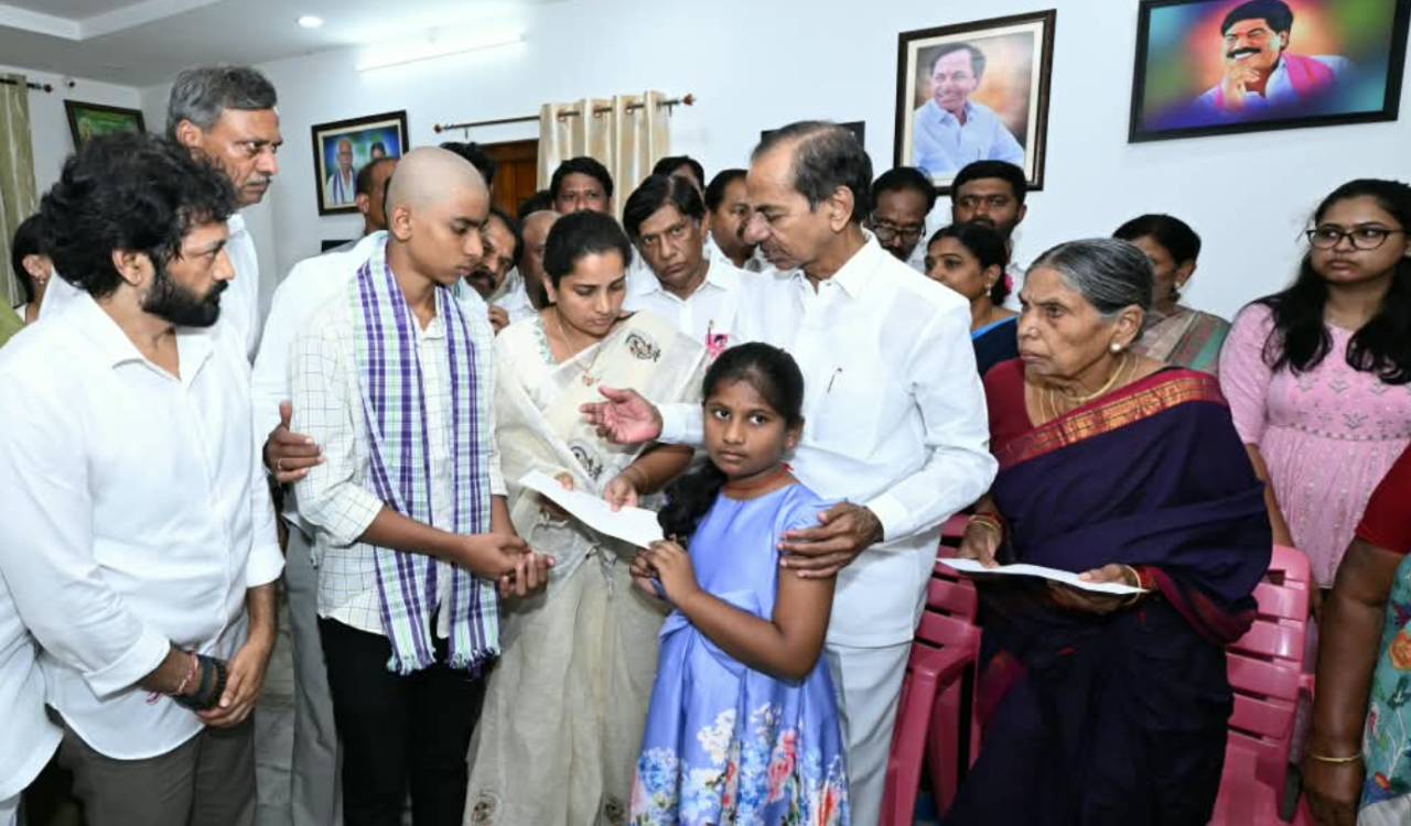 KCR’s visit to Peddi Sudarshan Reddy’s family sparks huge mobilisation in Warangal