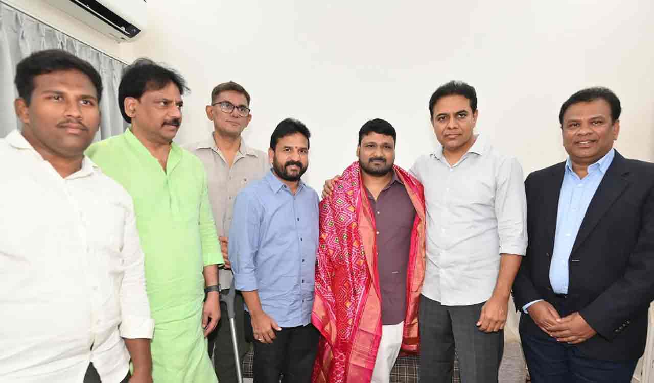 KTR praises Bondi beach hero Rahmath Pasha for saving lives