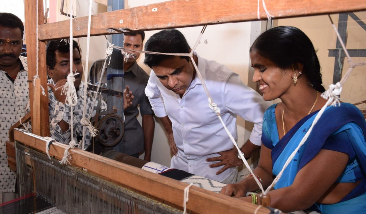 KTR, Harish Rao extend National Handloom Day wishes