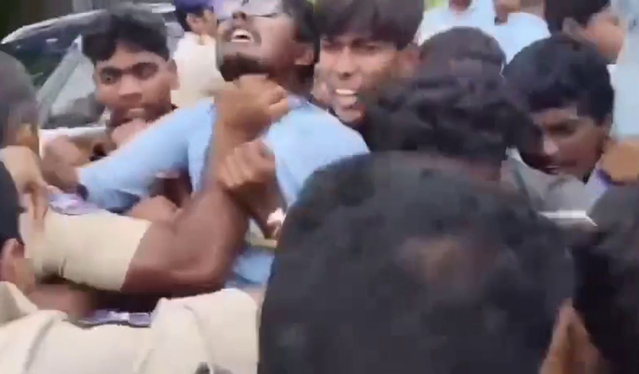 Mahabubabad CI relieved of duties after grabbing students by throat during protest