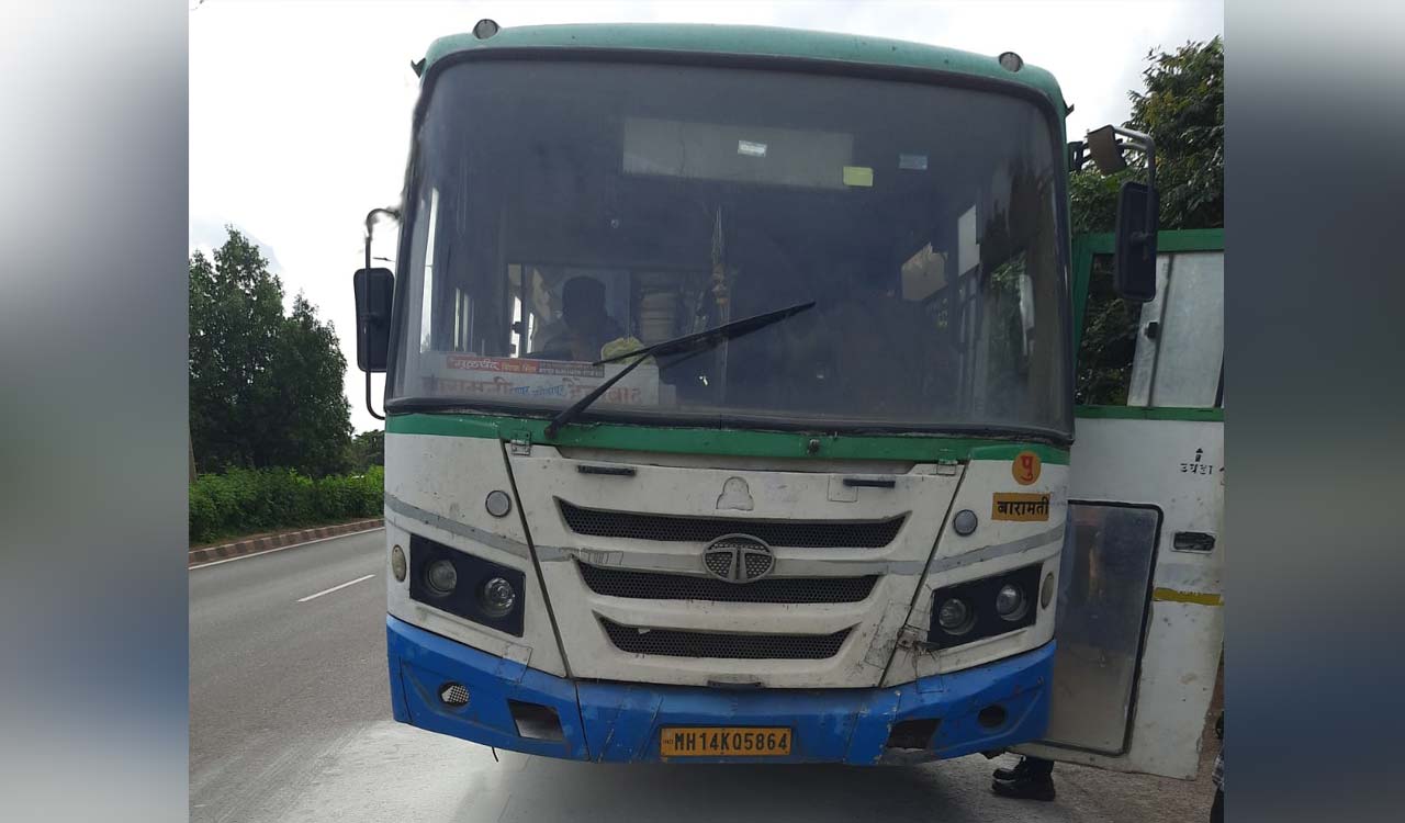 MSRTC driver saves 45 passengers after spotting smoke from bus engine