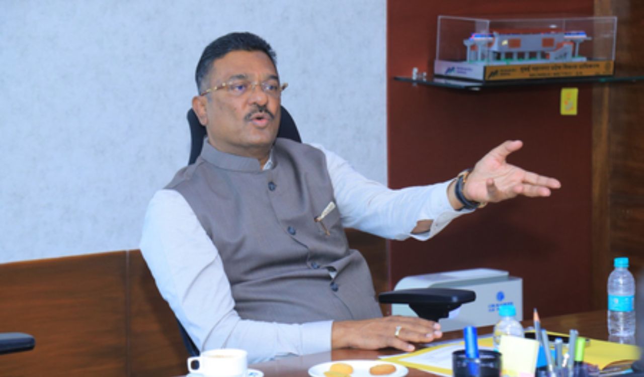 Marathi language rule: Action begins against non-compliant auto, taxi drivers in Maharashtra
