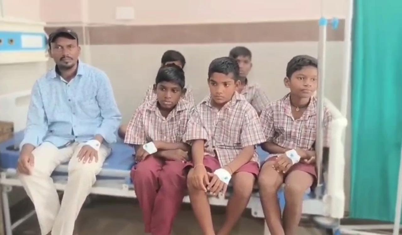Mancherial: Seven Ashram school students fall ill after lunch at Bellampalli hostel