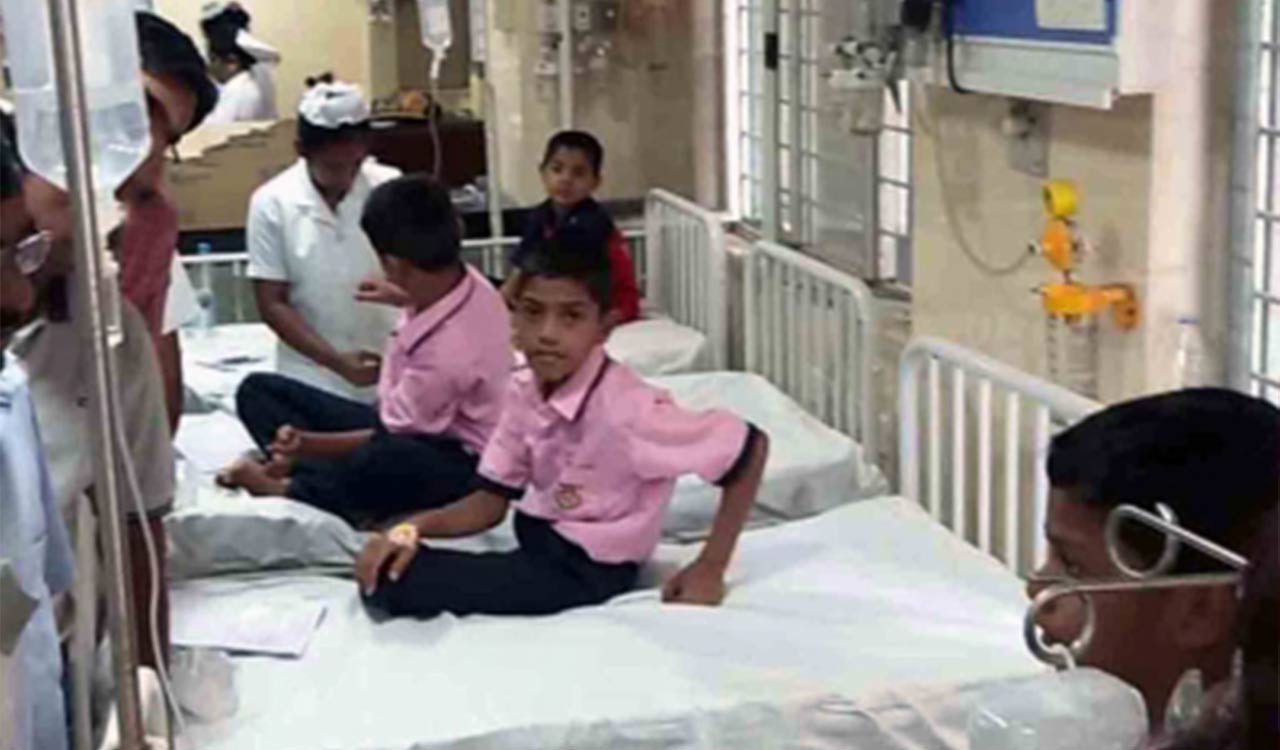Detergent added instead of salt in Mid-Day Meal in Bihar Sharif; Over two dozen children fall ill