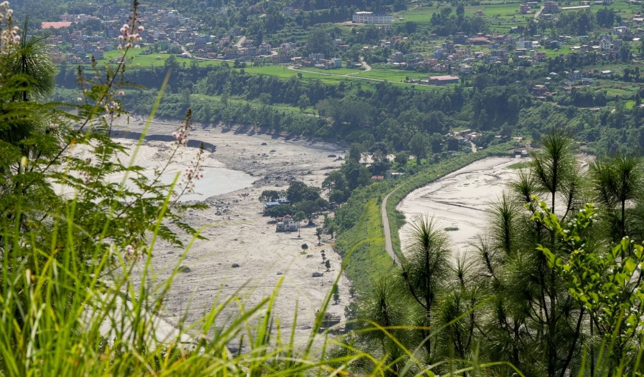 After devastating Nepal floods, survivors begin painstaking task of rebuilding