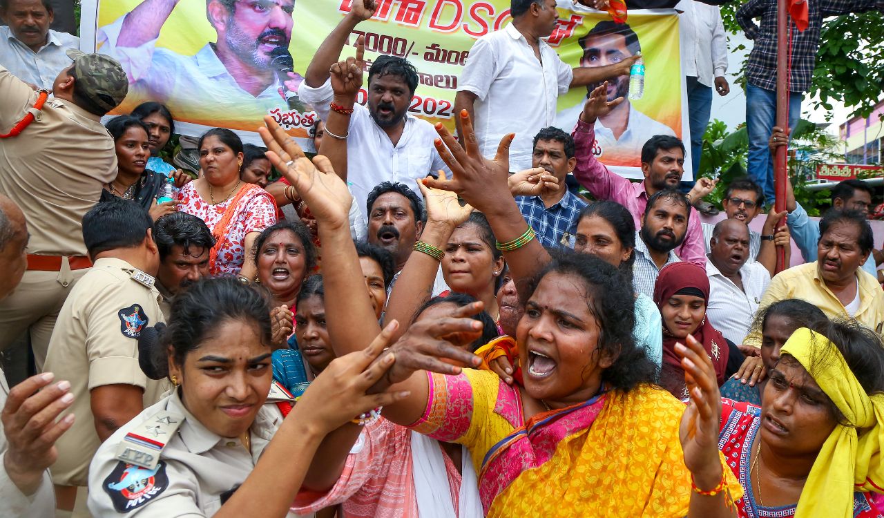 Jagan slams Andhra CM over alleged attack on DSC paper leak protesters, seeks Lokesh’s resignation