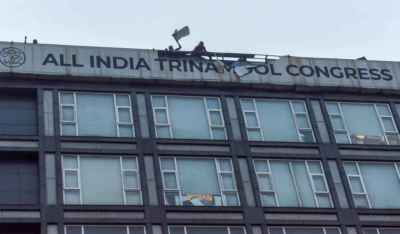 Trinamool Billboard row: Mamata Banerjee-led faction approaches Calcutta HC