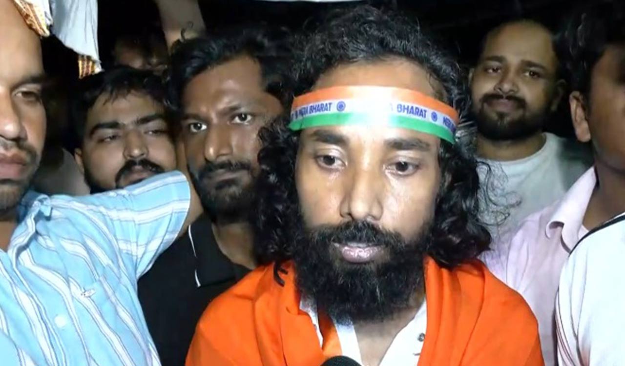 Students end hunger strike as Jharkhand govt cancels JSSC-CGL, TDPL Exams; agitation continues over CBI probe