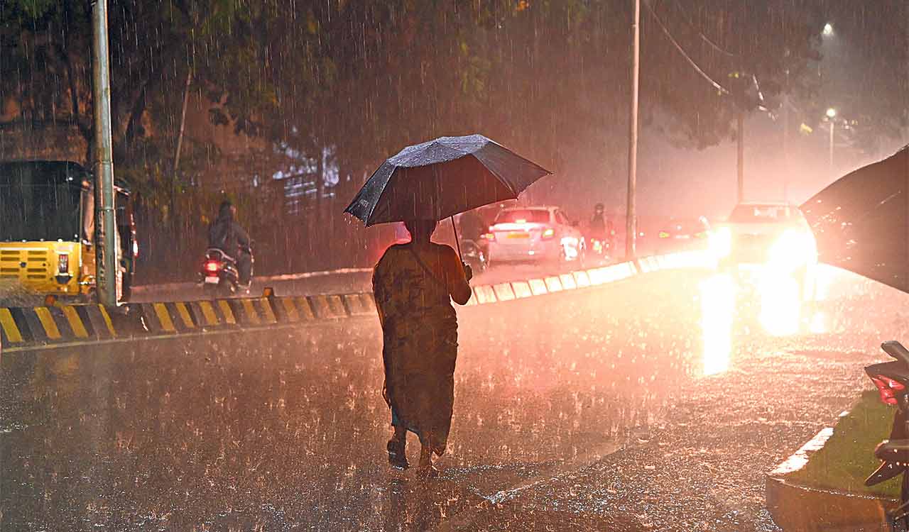 Overnight rain triggers traffic chaos in Hyderabad