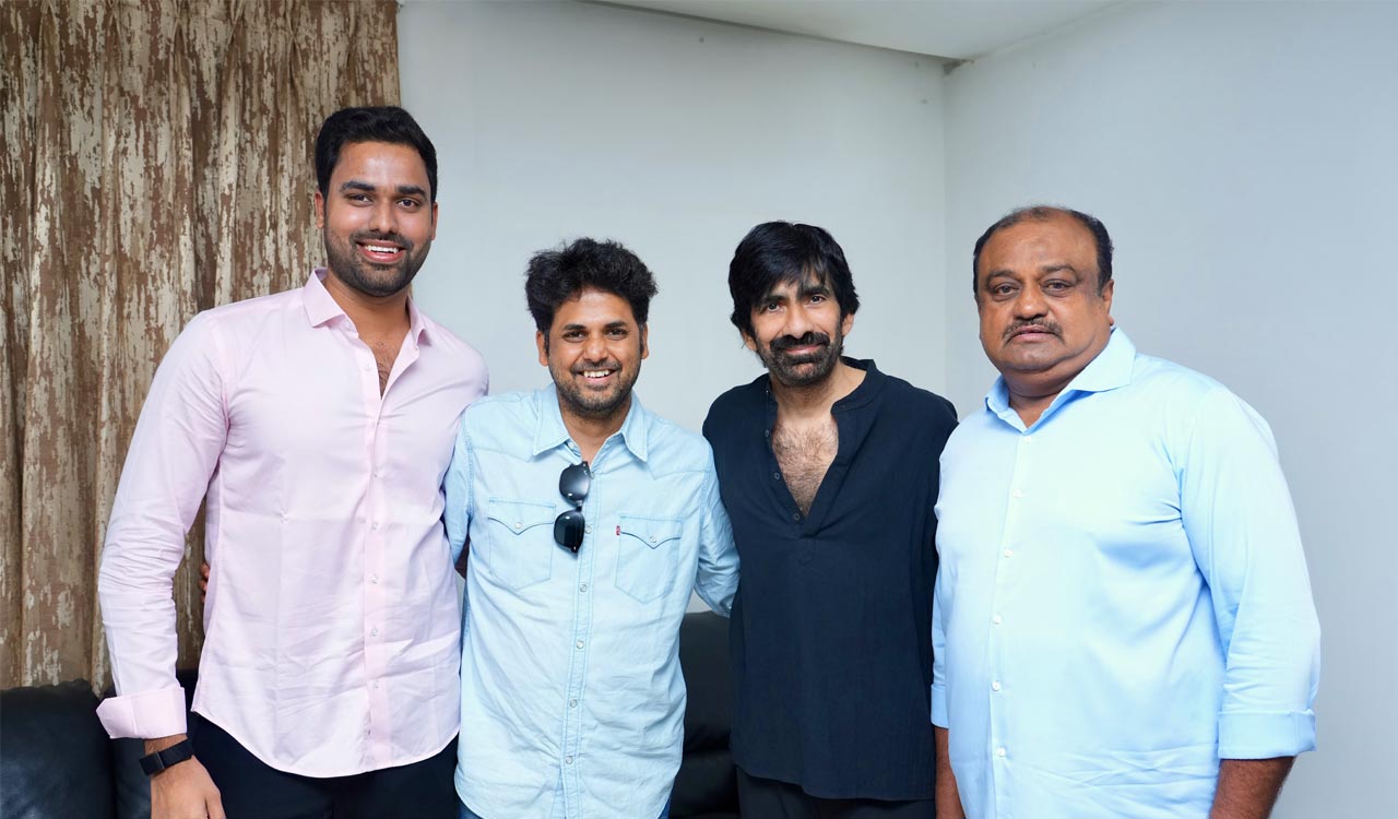 Ravi Teja signs new film with Vivek Athreya after Irumudi success