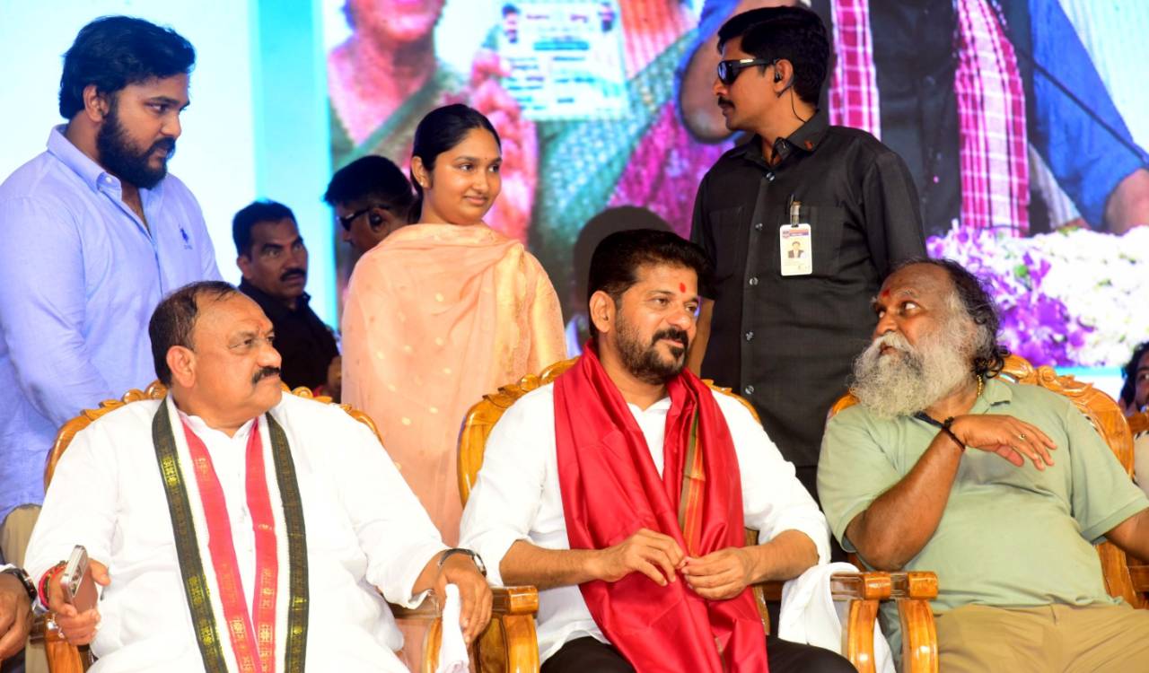 Congress flouts protocol, denies invitation to Sangareddy MLA at CM meet