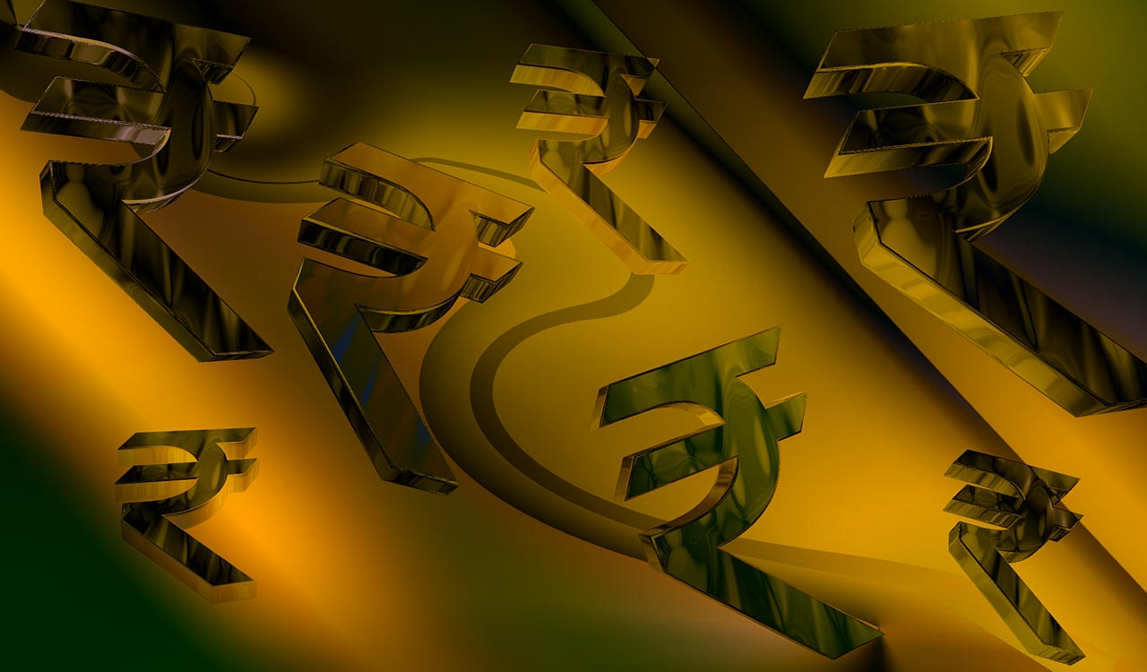 Rupee gains 39 paise ahead of RBI policy as crude oil prices decline