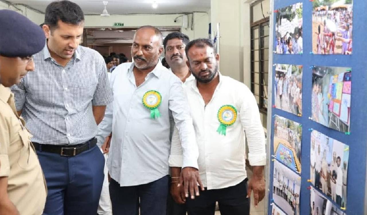 On World Photography Day, Sangareddy Collector stresses role of photographs in news