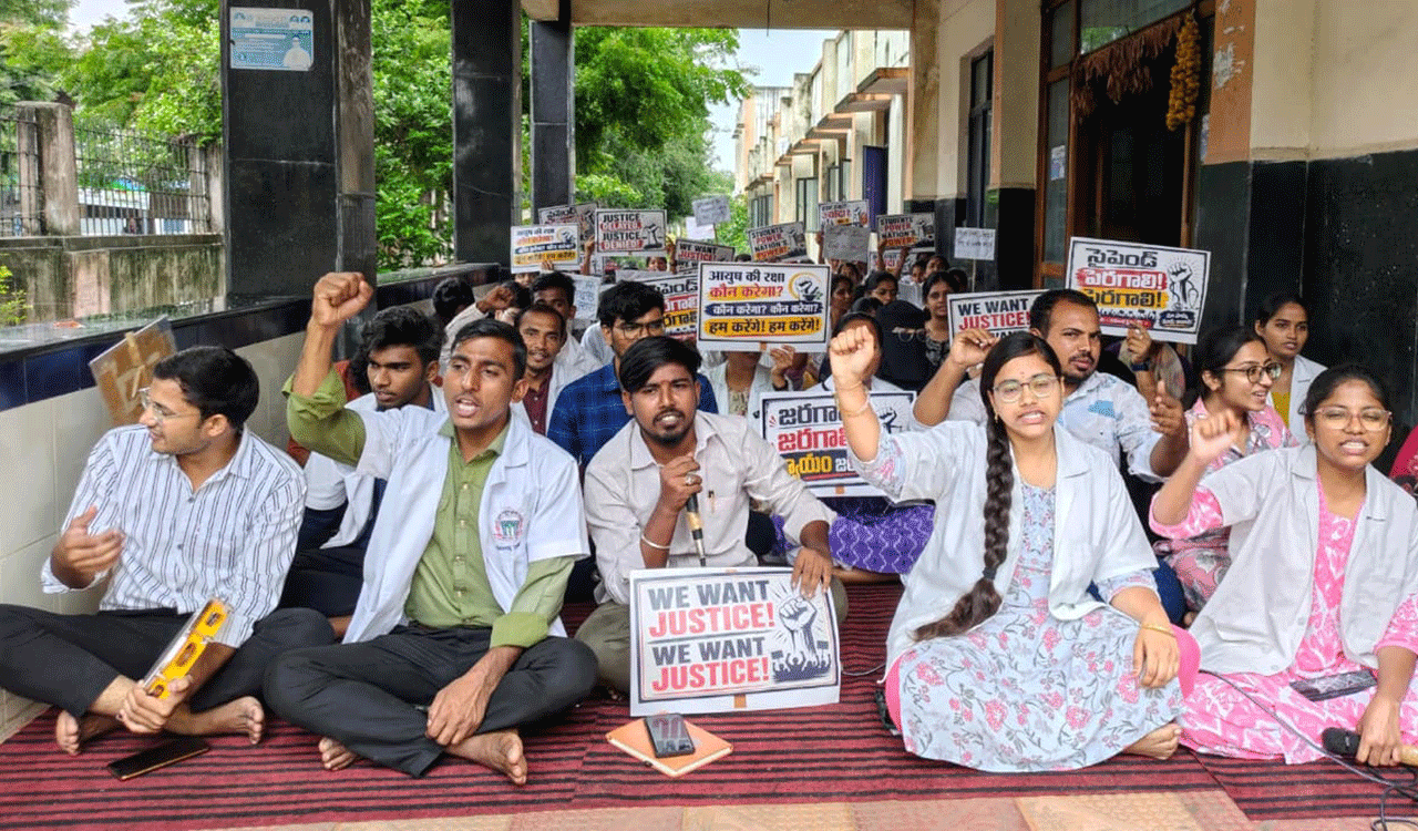 AYUSH doctors strike enters 21st day in Telangana, plan indefinite hunger strike