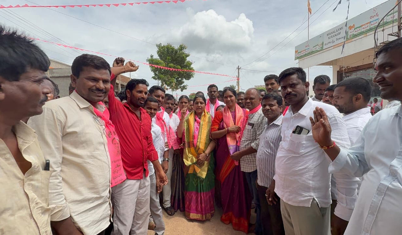 Sunitha Lakshma Reddy walks 14 km to protest delay in road works