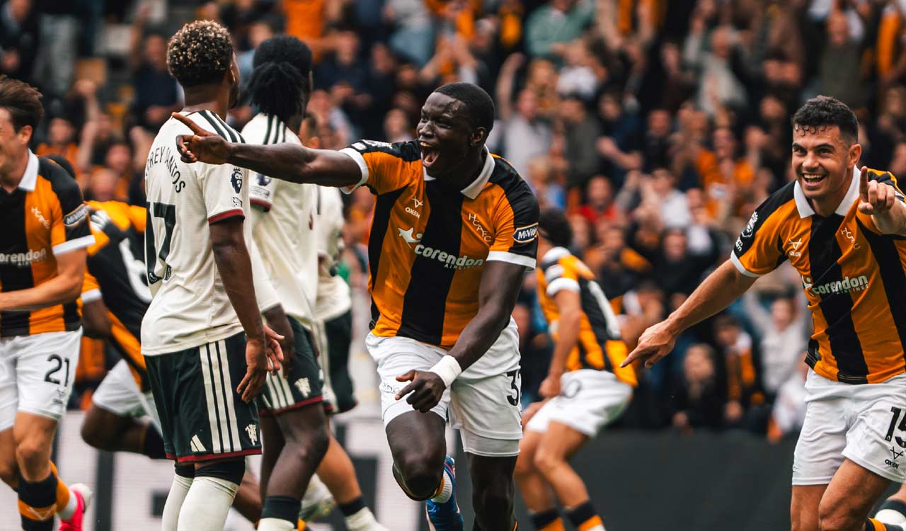 Hull City stuns Manchester United 2-0 in Premier League opener