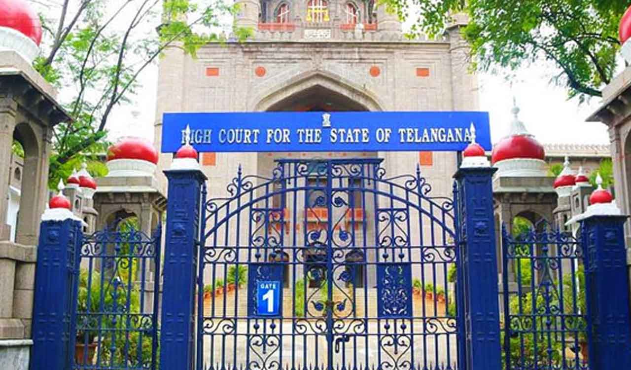 High Court issues notices to senior IAS and IPS officers in Salkam Cheruvu case