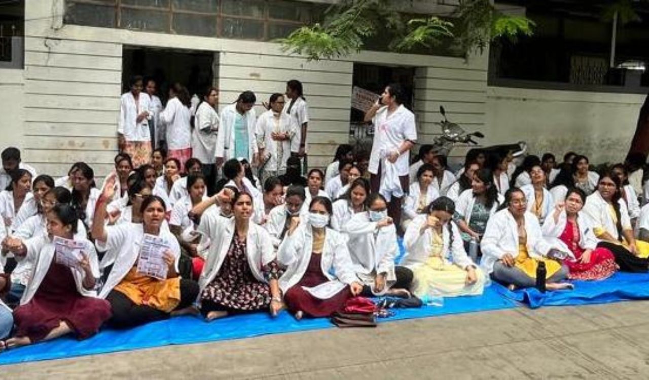 Telangana AYUSH medicos’ strike enters 22nd day over stipend hike