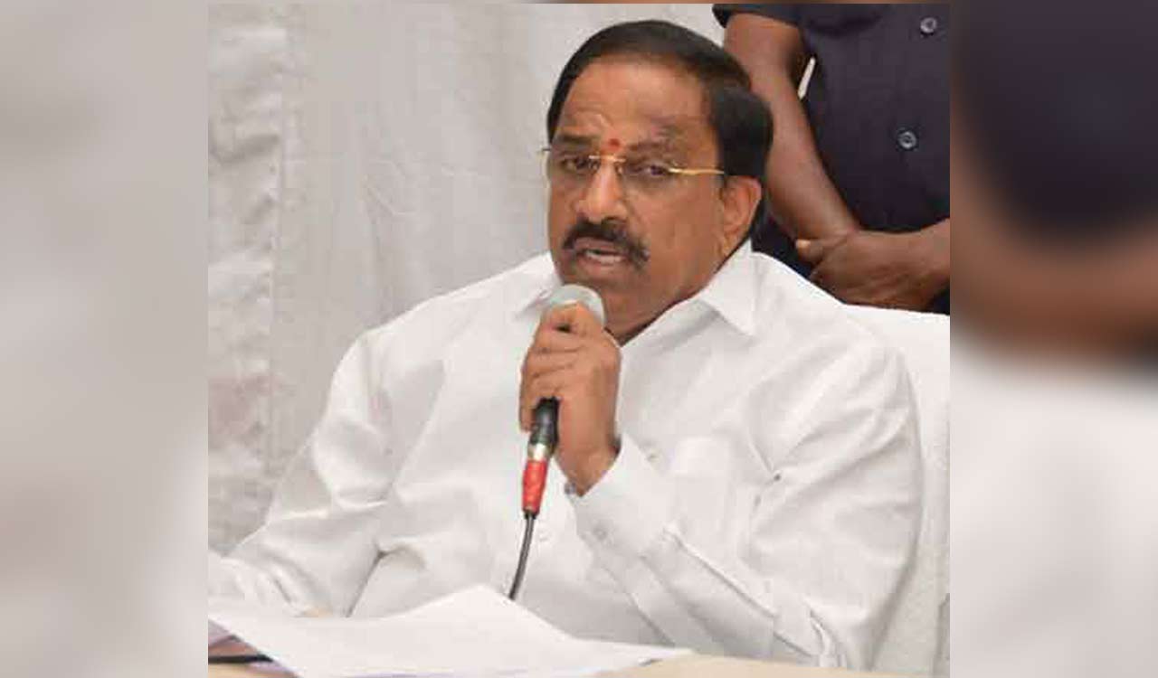 Tummala directs officials to speed up Bhadrachalam bridge repairs