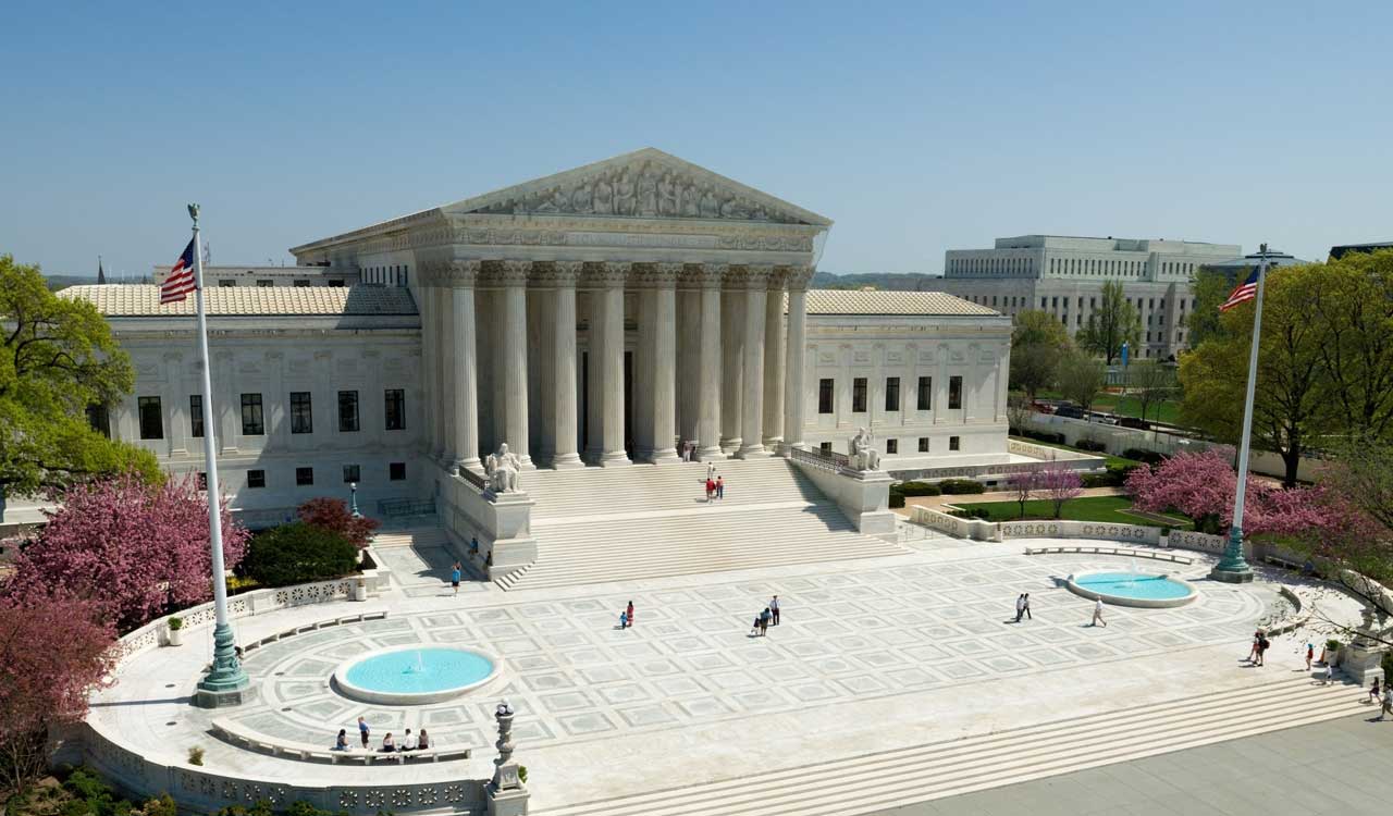 US Supreme Court temporarily allows White House ballroom construction to continue
