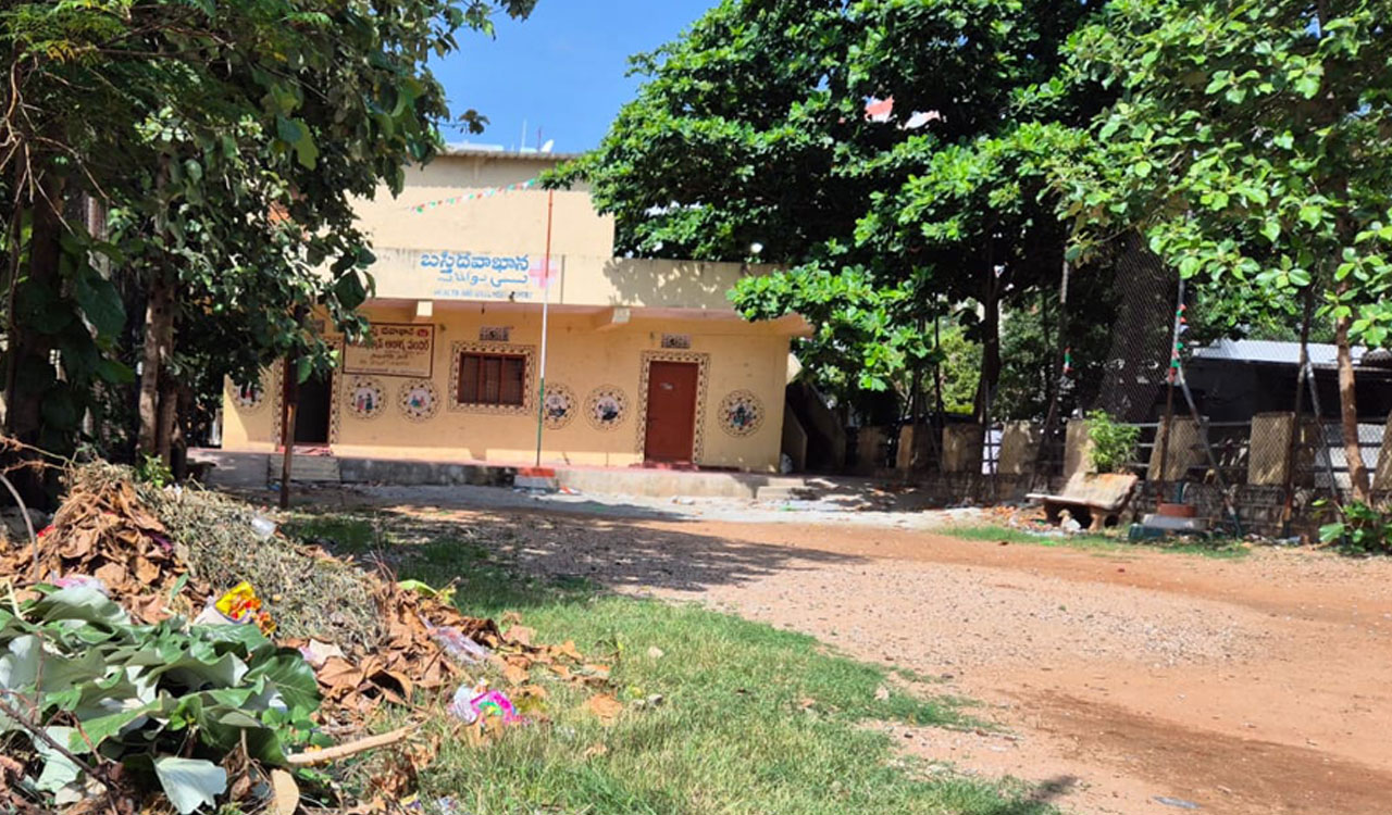 Staff shortage, medicine crunch hit Basthi Dawakhanas across Hyderabad