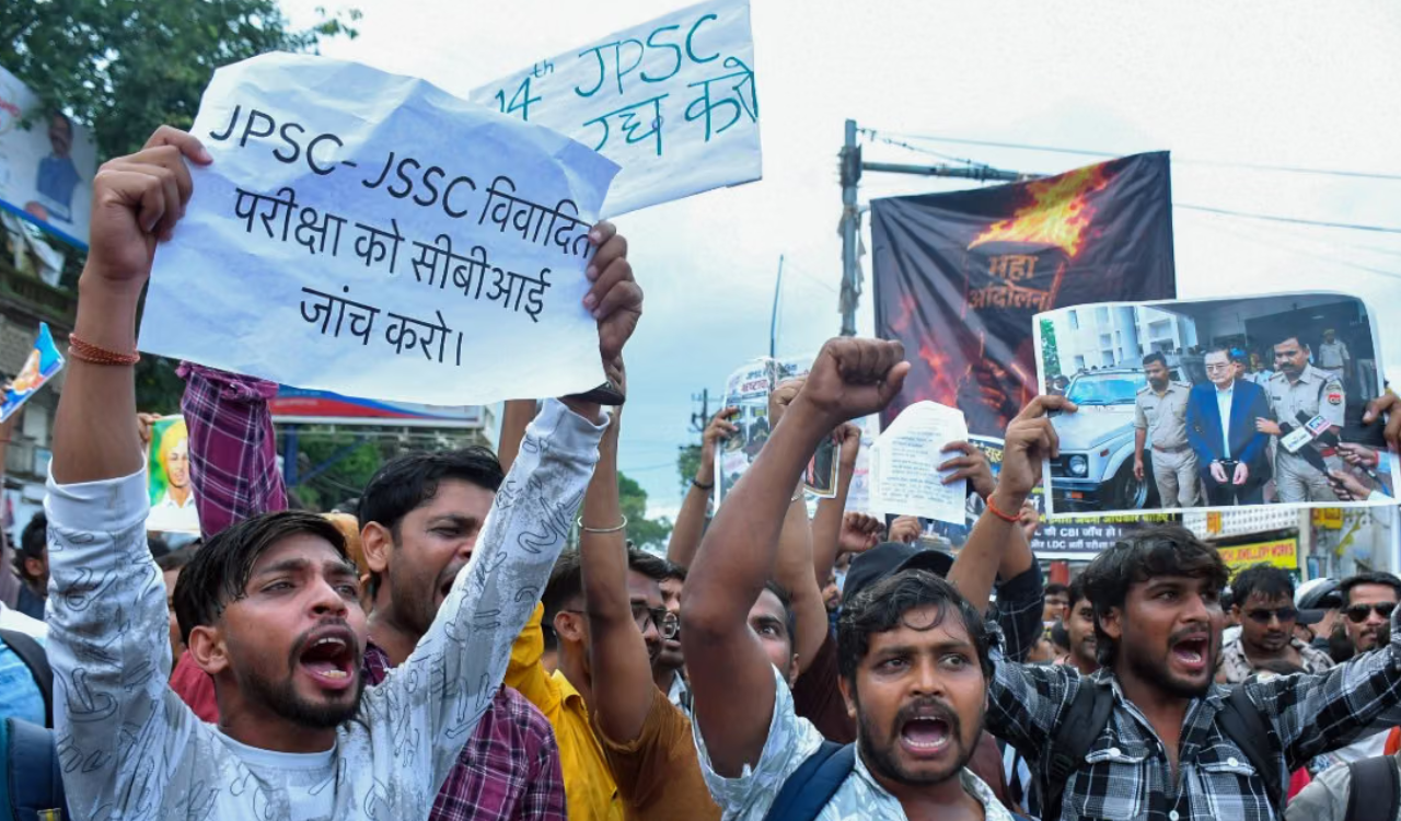 Jharkhand job aspirants seek independent probe into alleged exam paper leaks