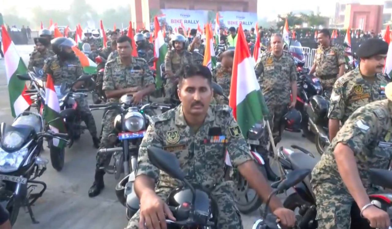 Vice-President Radhakrishnan flags off Har Ghar Tiranga bike rally in Delhi