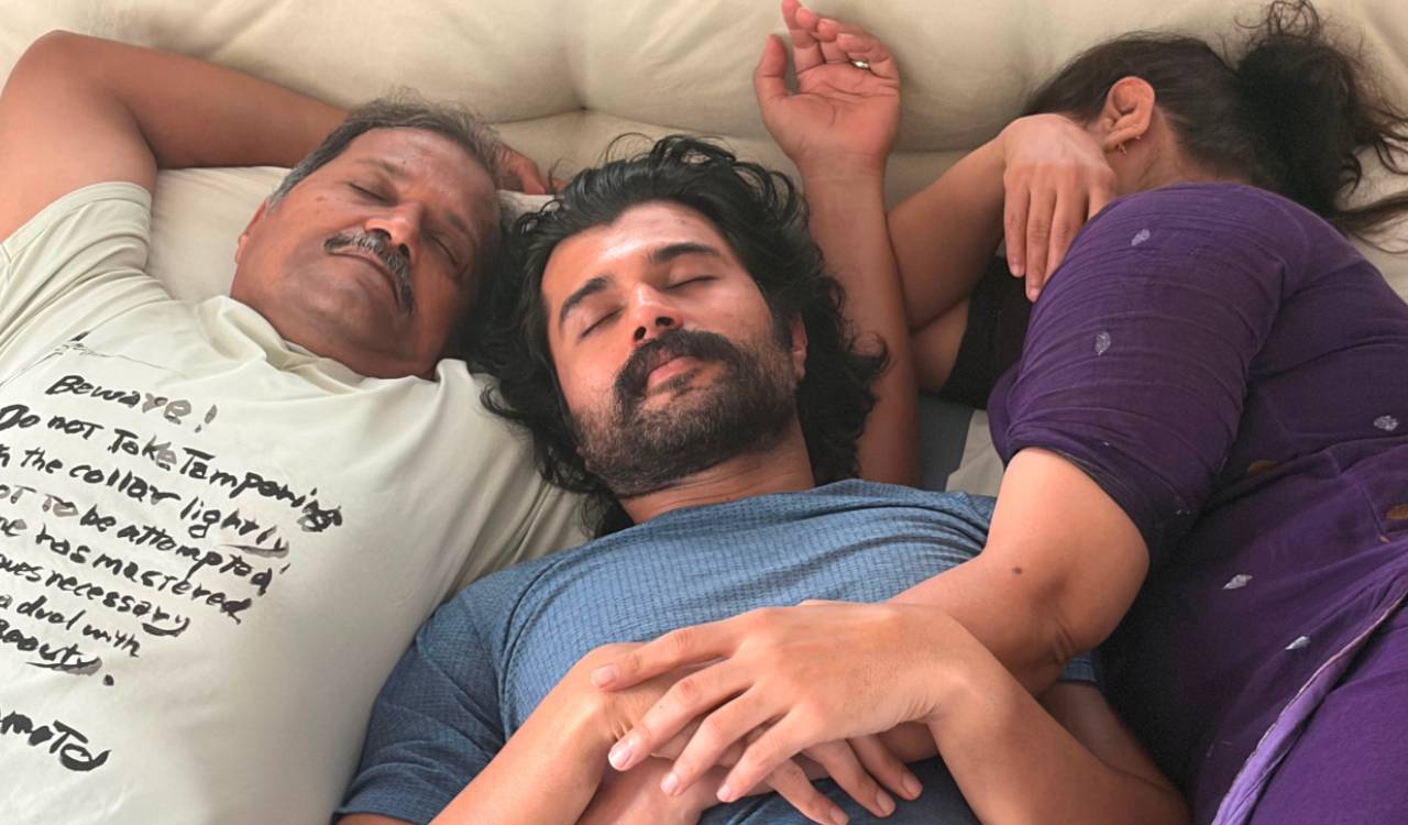 Vijay Deverakonda enjoys rainy day nap with parents