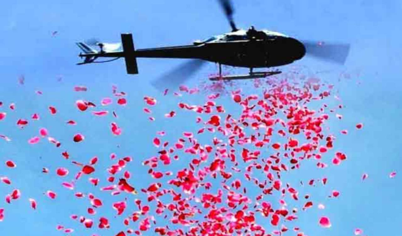 UP govt plans helicopter floral welcome for Kanwariyas