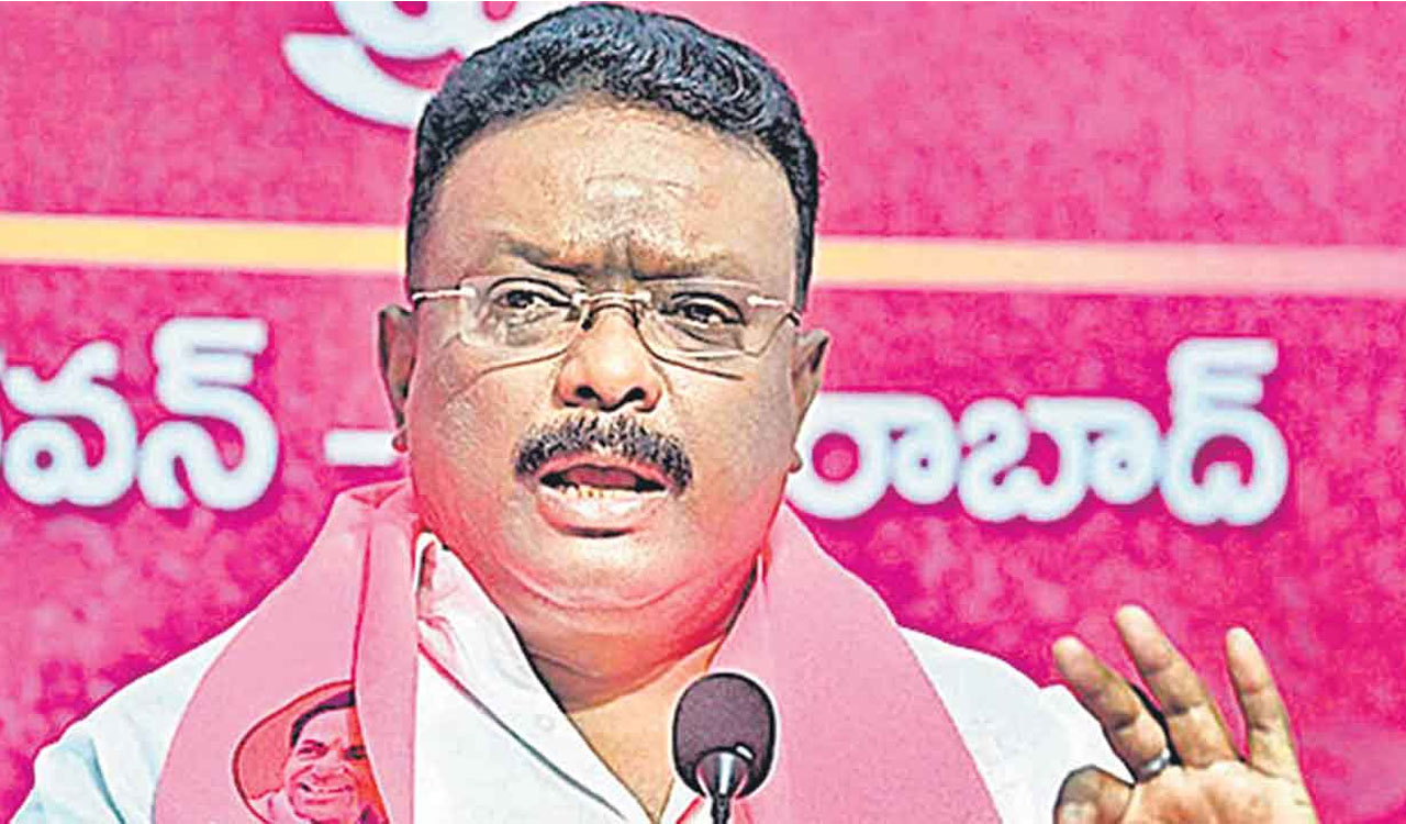 MLC Dasoju Sravan slams Congress government’s drought response, calls Varuna Yagam a diversion