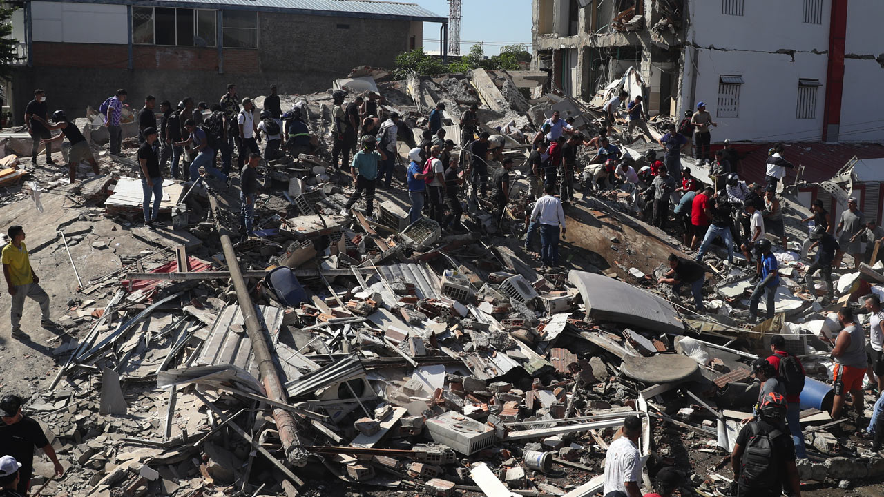 47 killed in 7.4-magnitude earthquake, collapses buildings in Colombia