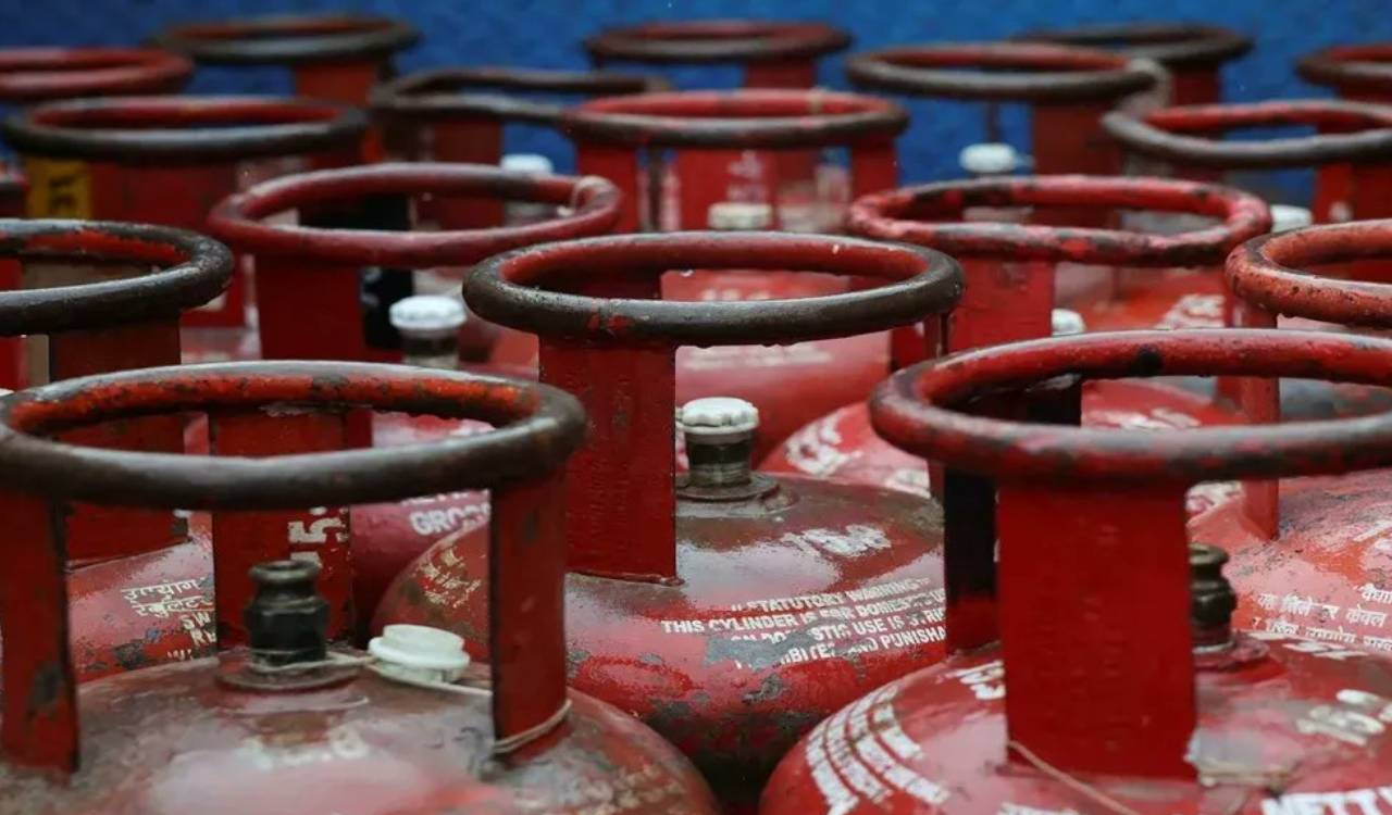 Task Force busts illegal mini gas cylinder racket in Hyderabad, four held
