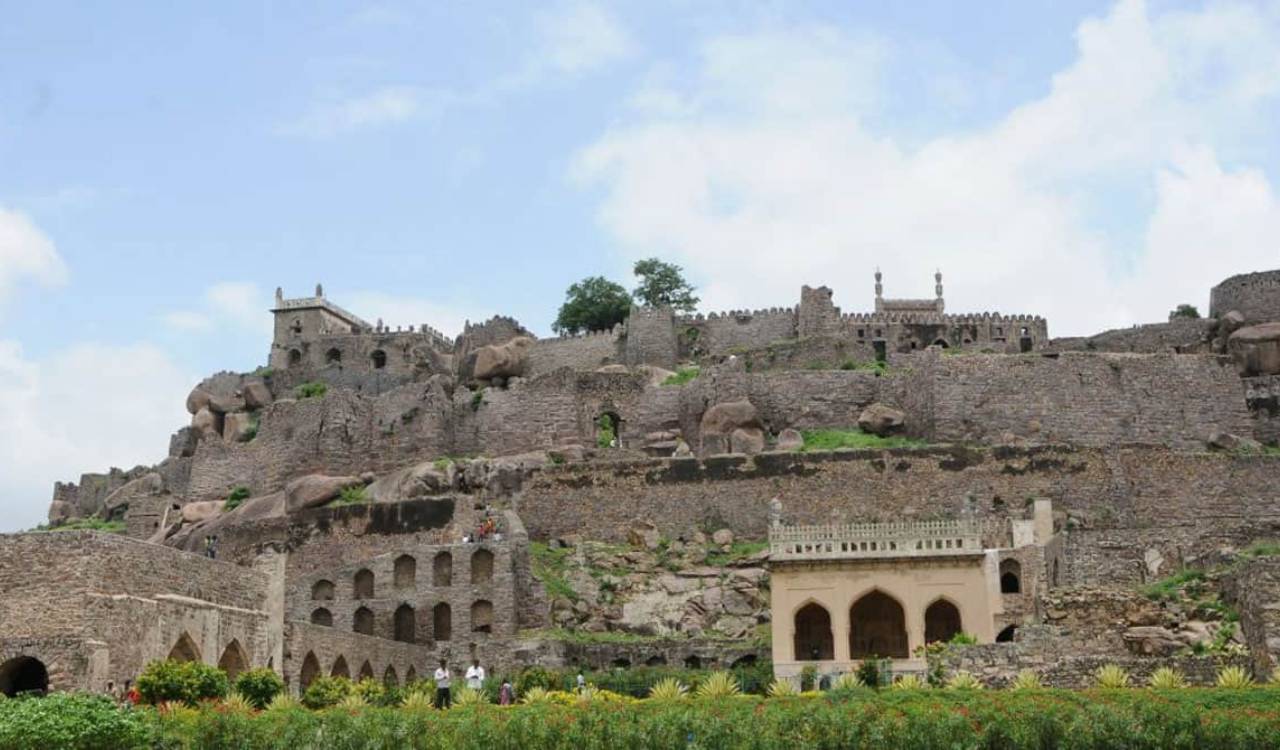 Tunnel reportedly found near Qutb Shahi tombs in Golconda
