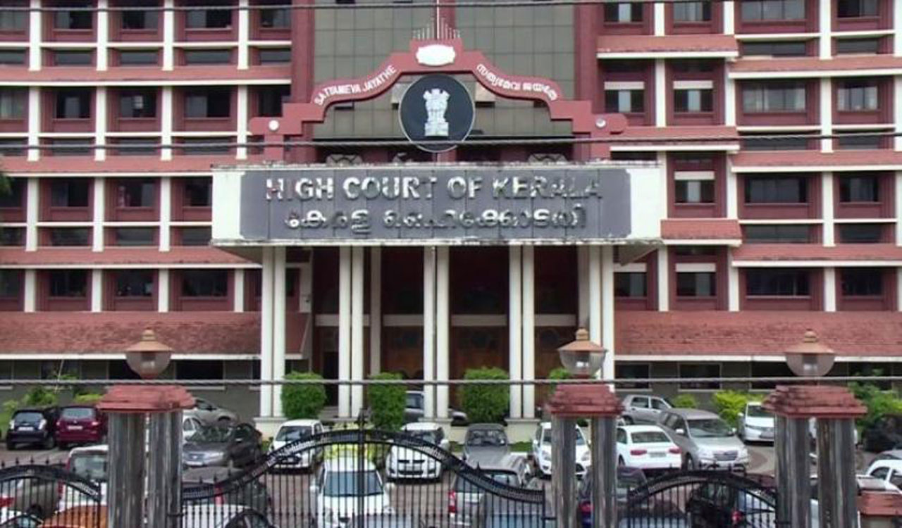 Kerala HC sets aside Centre’s refusal to renew FCRA certificates of two NGOs