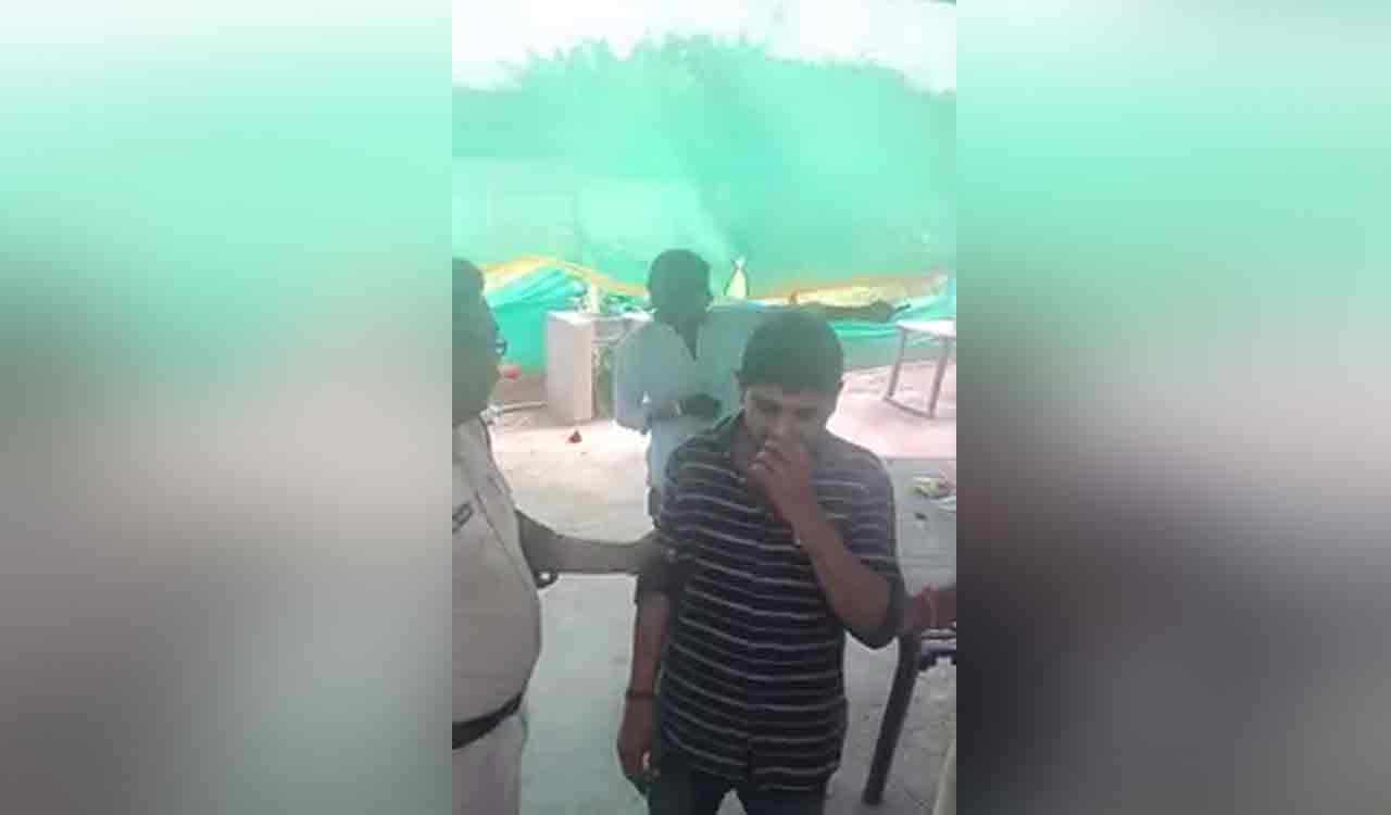 Two youths break into dhaba in Khammam, drift off after having liquor