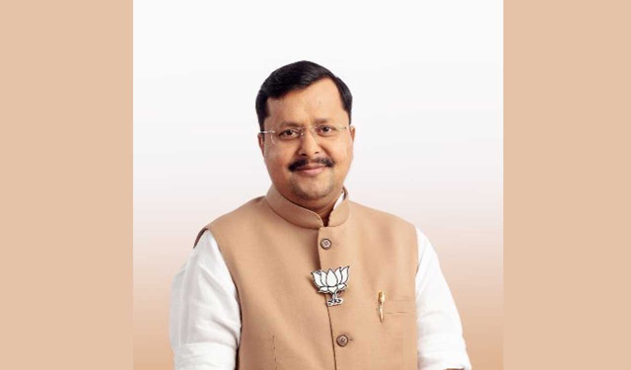 BJP chief Nitin Nabin holds meeting on 2027 polls