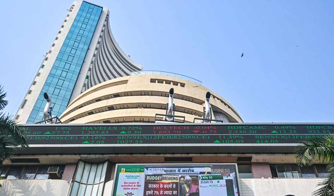 Sensex, Nifty fall in early trade as financial stocks drag